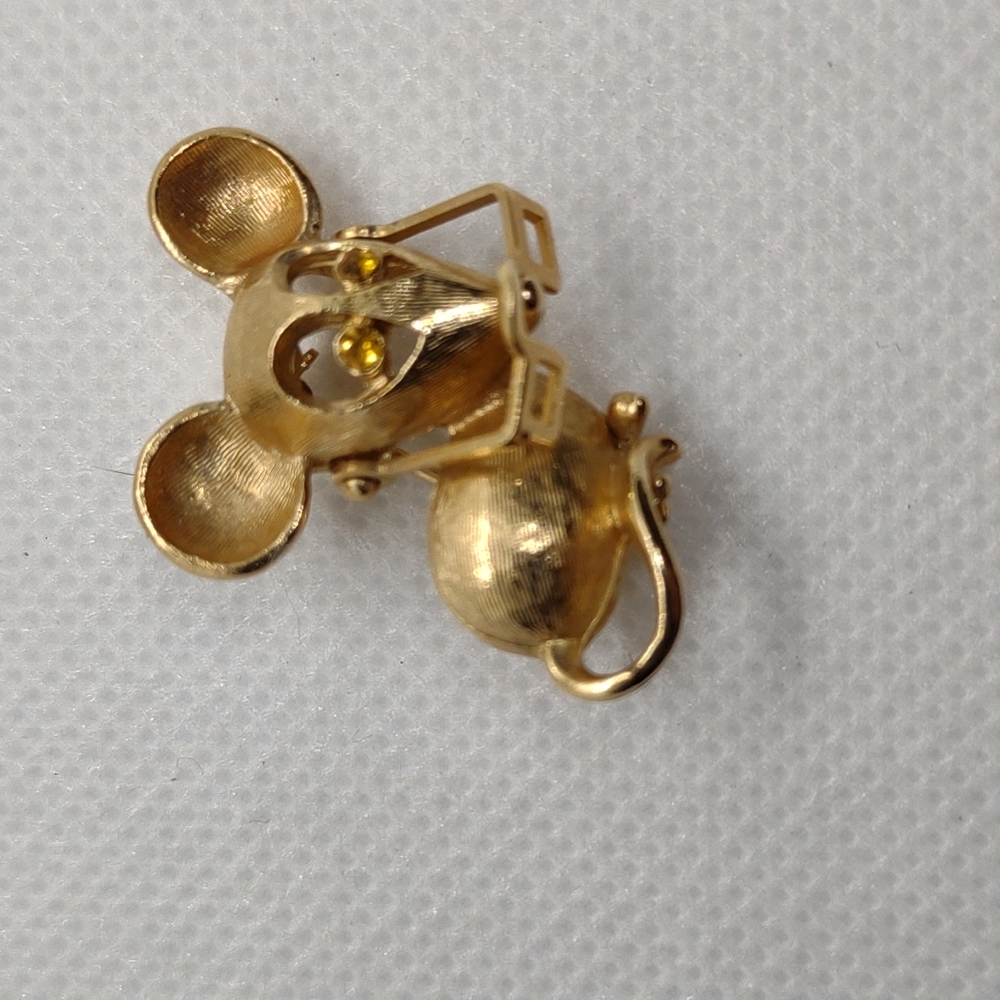 Vintage 1973 Avon Mouse Brooch with Positional Eye Glasses